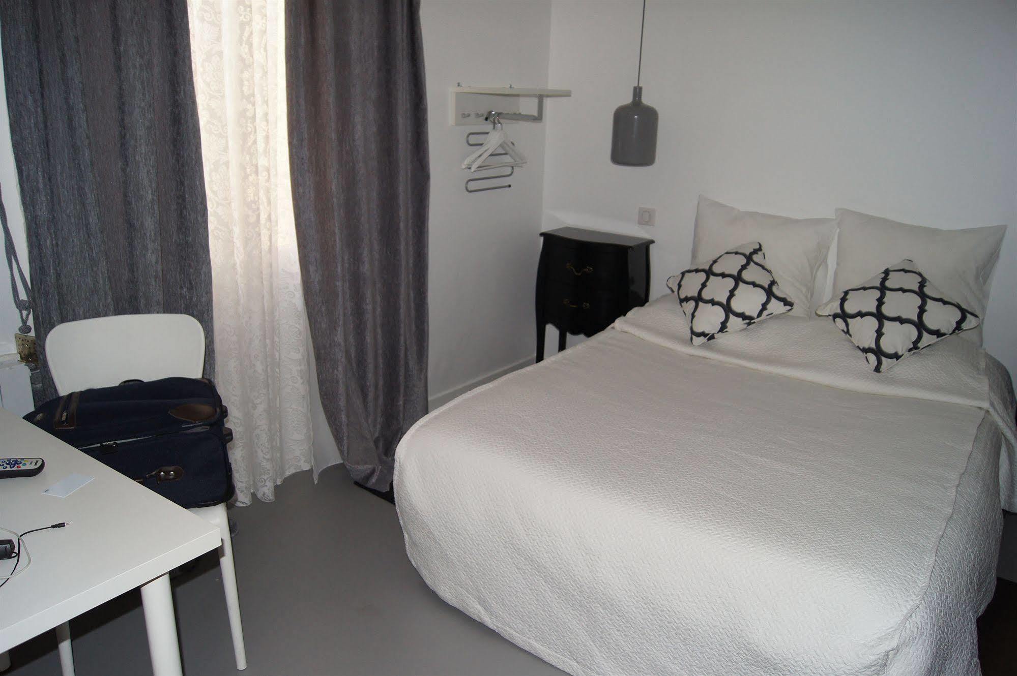 Aquitain Hotel Gare Saint-Jean Бордо Экстерьер фото
